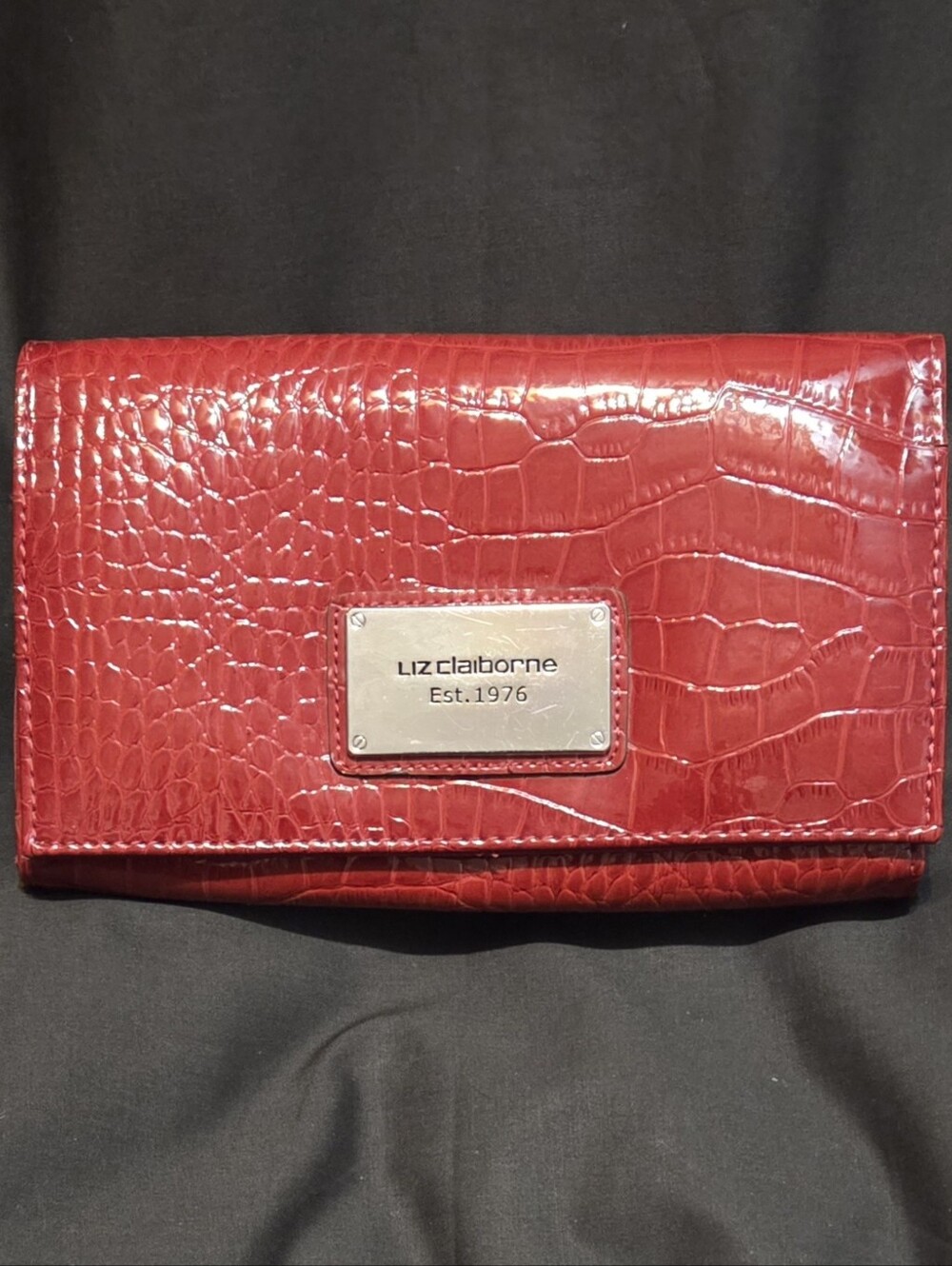 Liz Claiborne Red Crocodile Embossed Faux Leather Organizer Clutch Wallet